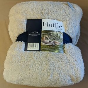 Super Fluffy Berkshire Blanket Faux Fur Throw